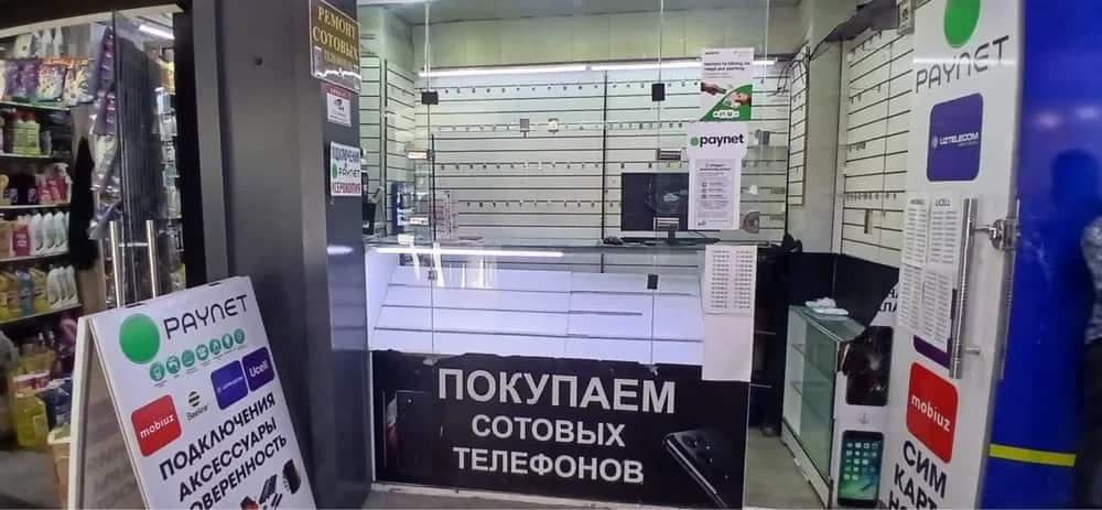 Dokon arenda telefon aksesvar vitrina