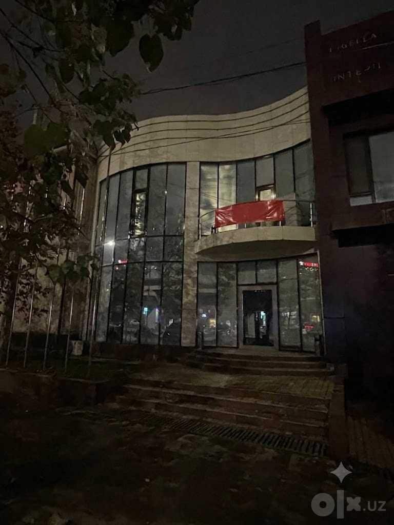 (М) Сдаётся в аренду отдельно стоящее здание в центре города (Мукуми)