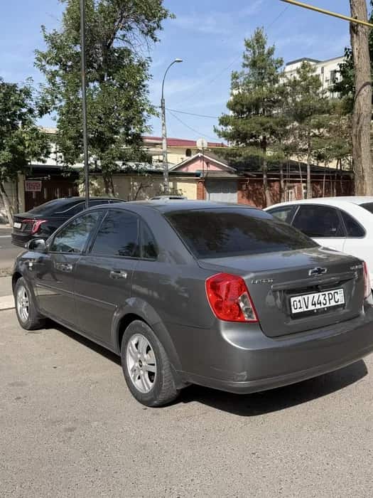 Lasetti 1.6 aftamat arenda