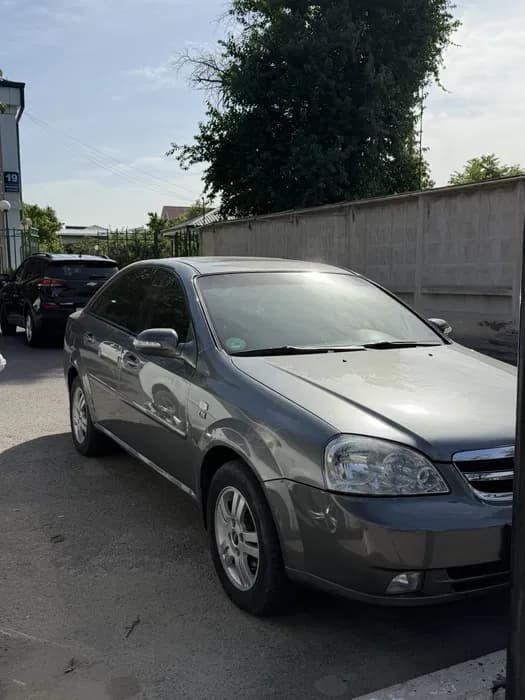 Lasetti 1.6 aftamat arenda