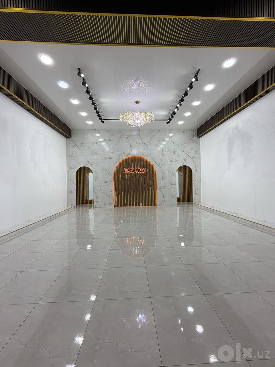 Сдаеться в аренду магазин с ремонтом в Festival Mall