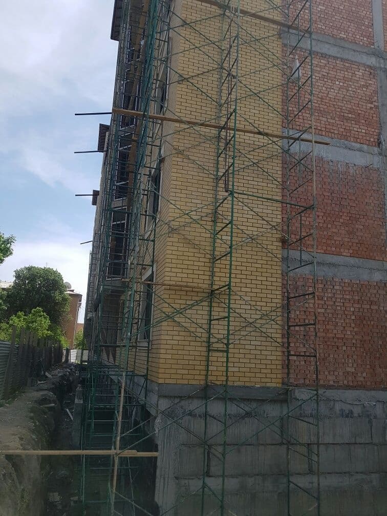 Lesa Arenda 2m 1.7m