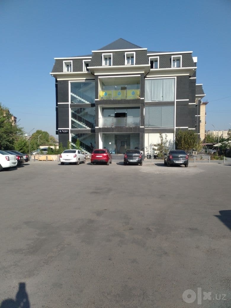 Комерческое помещение 30кв. 2эт.в БЦ ор-р ЖК"Гринвич"