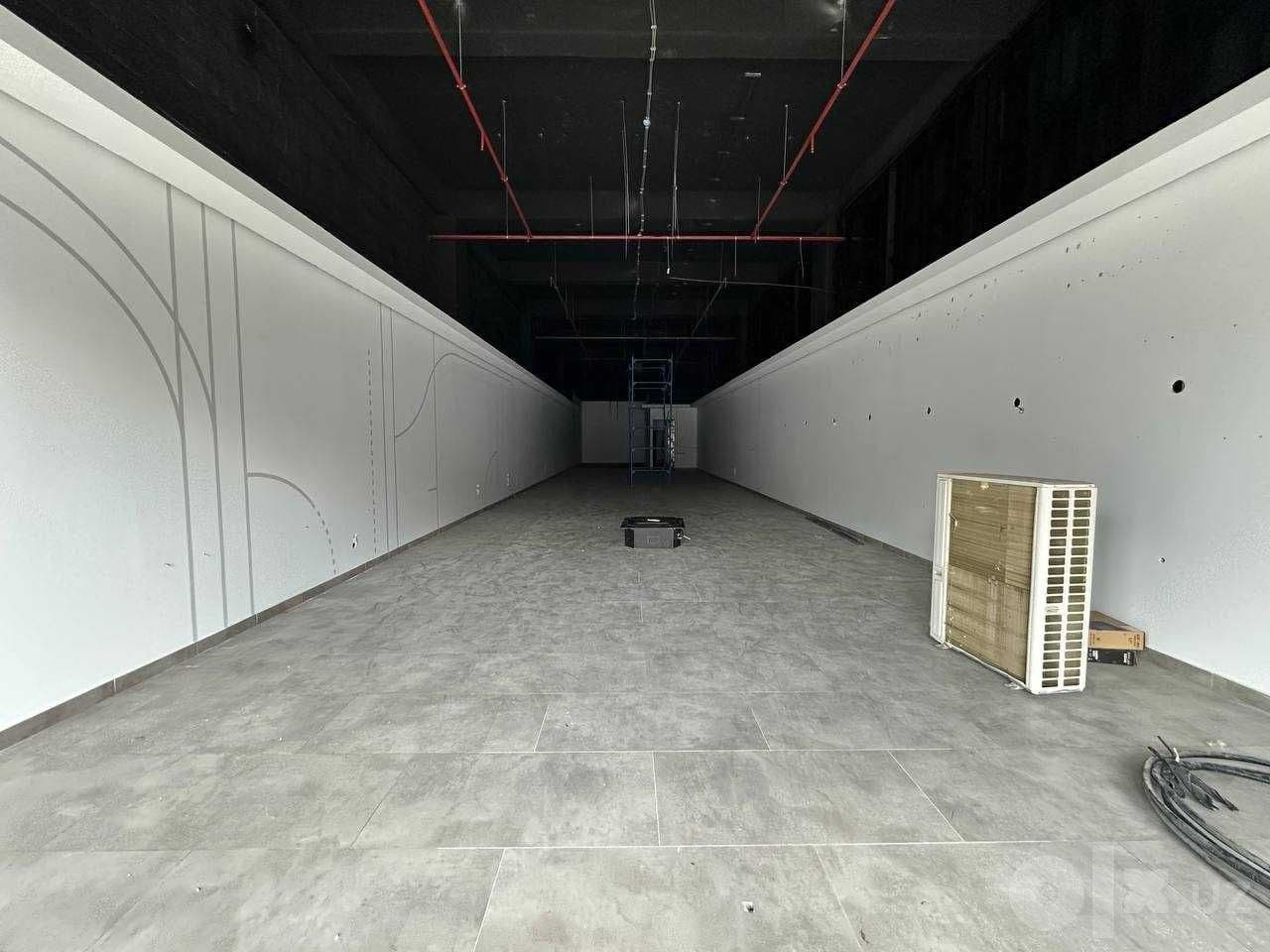 Аренда коммерческого помещения с потолками 6,5 метров / BS